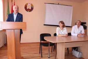 Член Савета Рэспублікі Нацыянальнага сходу Уладзімір Матвееў сустрэўся з калектывам Шаркаўшчынскай ЦРБ