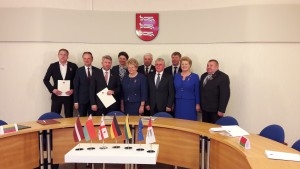 Падпісаны дагавор аб супрацоўніцтве паміж Шаркаўшчынскім раённым Саветам дэпутатаў і Даўгаўпілскай краявой думай