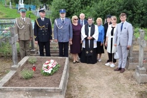 Польская дэлегацыя наведала воінскія пахаванні ў нашым раёне