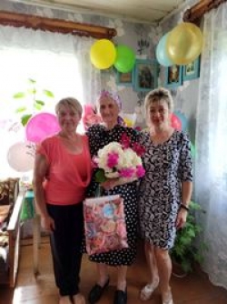 Поздравления с 90-летним юбилеем принимали жительницы
Германовичского сельсовета