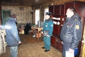 Заместитель начальника Витебского областного управления МЧС Владимир Калинович Лутохин встретился с жителями аг. Бильдюги Шарковщинского района