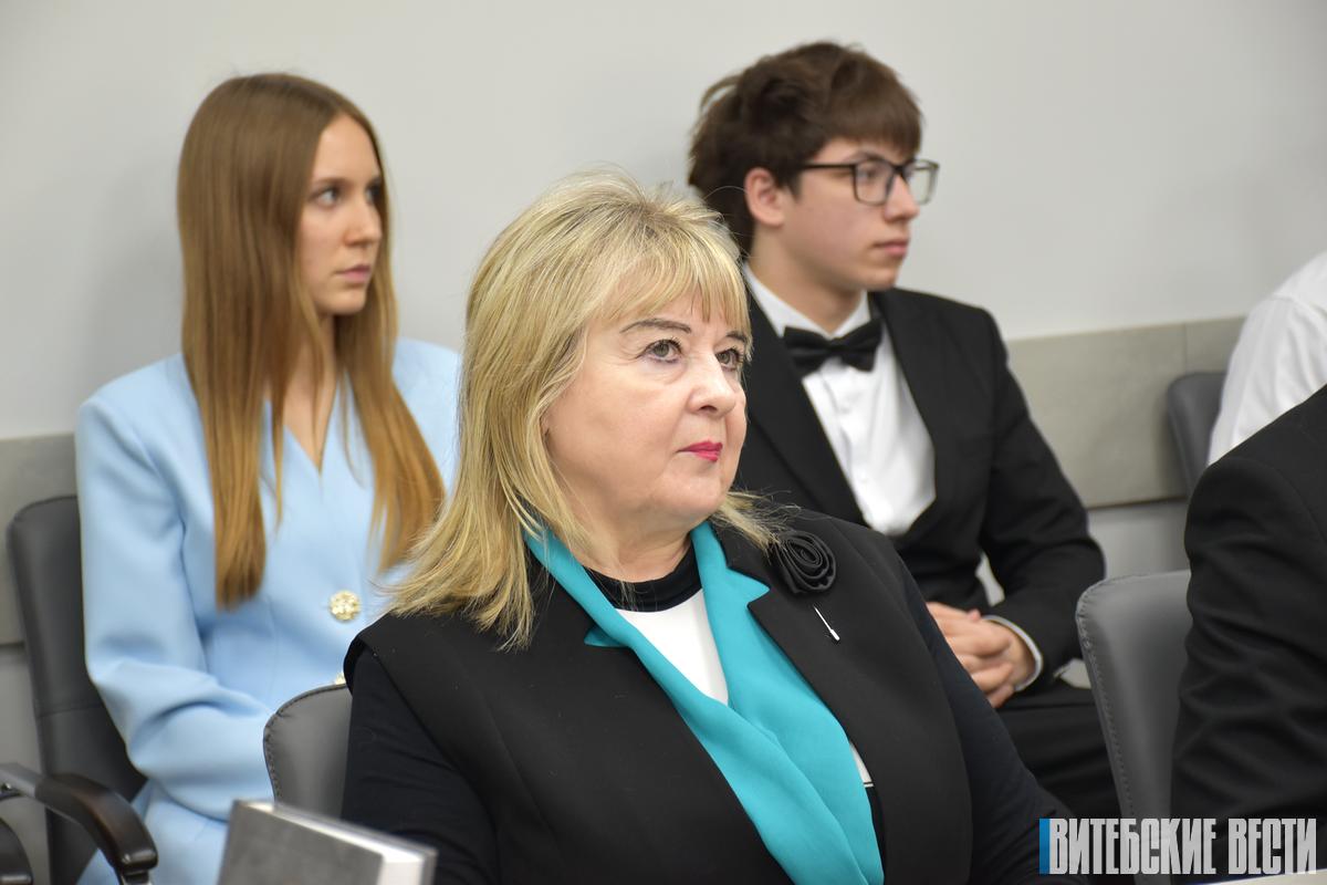 В Витебске состоялась диалоговая площадка, приуроченная к Дню Конституции Республики Беларусь