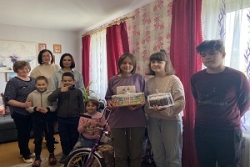 Накануне Дня защиты детей в Шарковщинский СПЦ и детский дом
семейного типа с подарками приехала Людмила Маркович