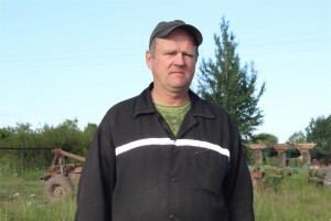 Працаўнікі сяла: механізатар ААТ "Ельня-Агра" Іван Шышыко