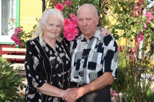 «На пенсіі сумаваць не даводзіцца, таму і старасць нас не можа знайсці». Аб сямейнай пары Пятра Іванавіча і Любові Іванаўны Янушаў