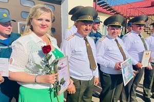 Кіраўніцтва Шаркаўшчынскага раёна віншуе супрацоўнікаў і ветэранаў раённага аддзела па надзвычайных сітуацыях з Днём пажарнай службы