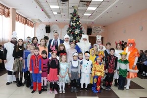 28 декабря в районном Центре культуры состоялся детский благотворительный утренник