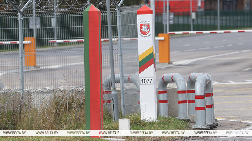  Лукашенко: литовцы сами с территории Беларуси перебрасывали сигареты на метеорологических зондах 