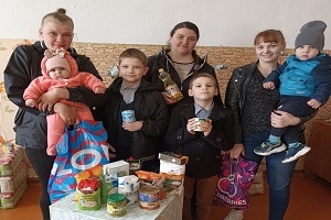 В рамках благотворительной акции «Частичка доброты» оказана помощь многодетным семьям