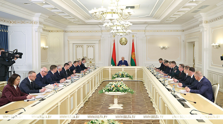Лукашэнка сабраў нараду па развіцці БНБК. Чаго Прэзідэнт чакае ад прамысловага гіганта Беларусі?