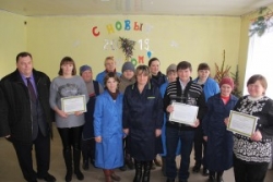 У межах рэспубліканскай акцыі “Наш жывёлавод” Віталій Лісіцкі ўзнагародзіў працаўнікоў Шаркаўшчынскага раёна