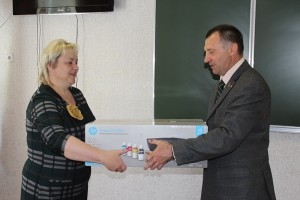 Дэпутат абласнога Савета дэпутатаў Іван Вазміцель павіншаваў Лужкаўскую сярэднюю школу з юбілеем