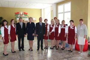 23 чэрвеня Шаркаўшчынскі раён наведала міністр працы і сацыяльнай абароны Беларусі Ірына Анатольеўна Касцевіч